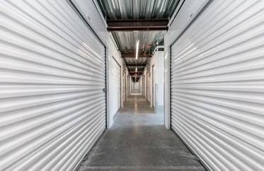 Storelocal Cedar Rapids, IA Hallway with Nokē ONE